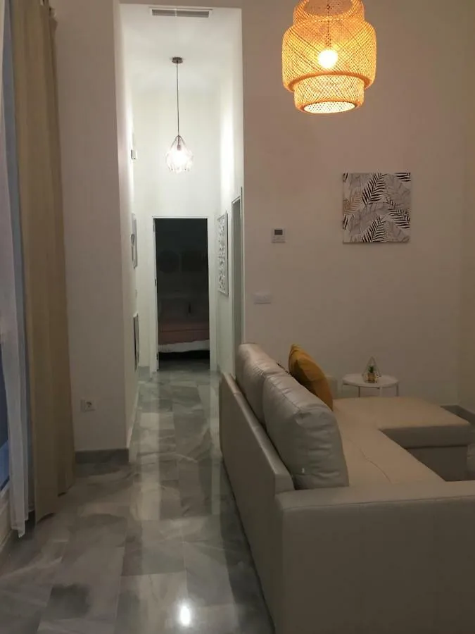 Ferienwohnung Apartamento Nuevo En Casa Tipo Palacio Cádiz Apartment