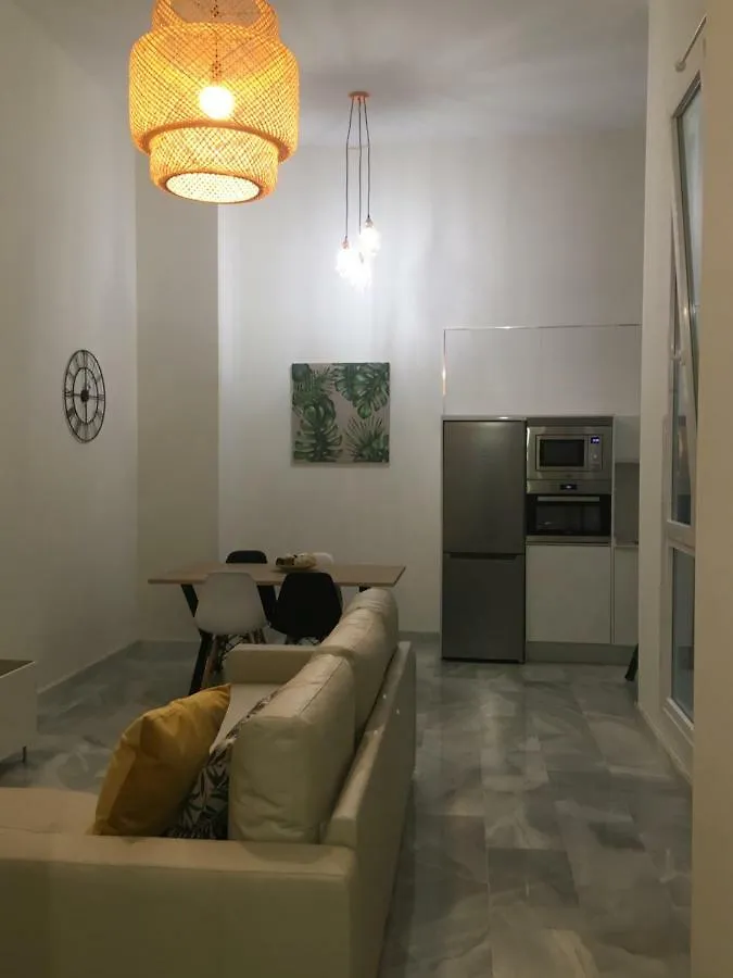 Ferienwohnung Apartamento Nuevo En Casa Tipo Palacio Cádiz